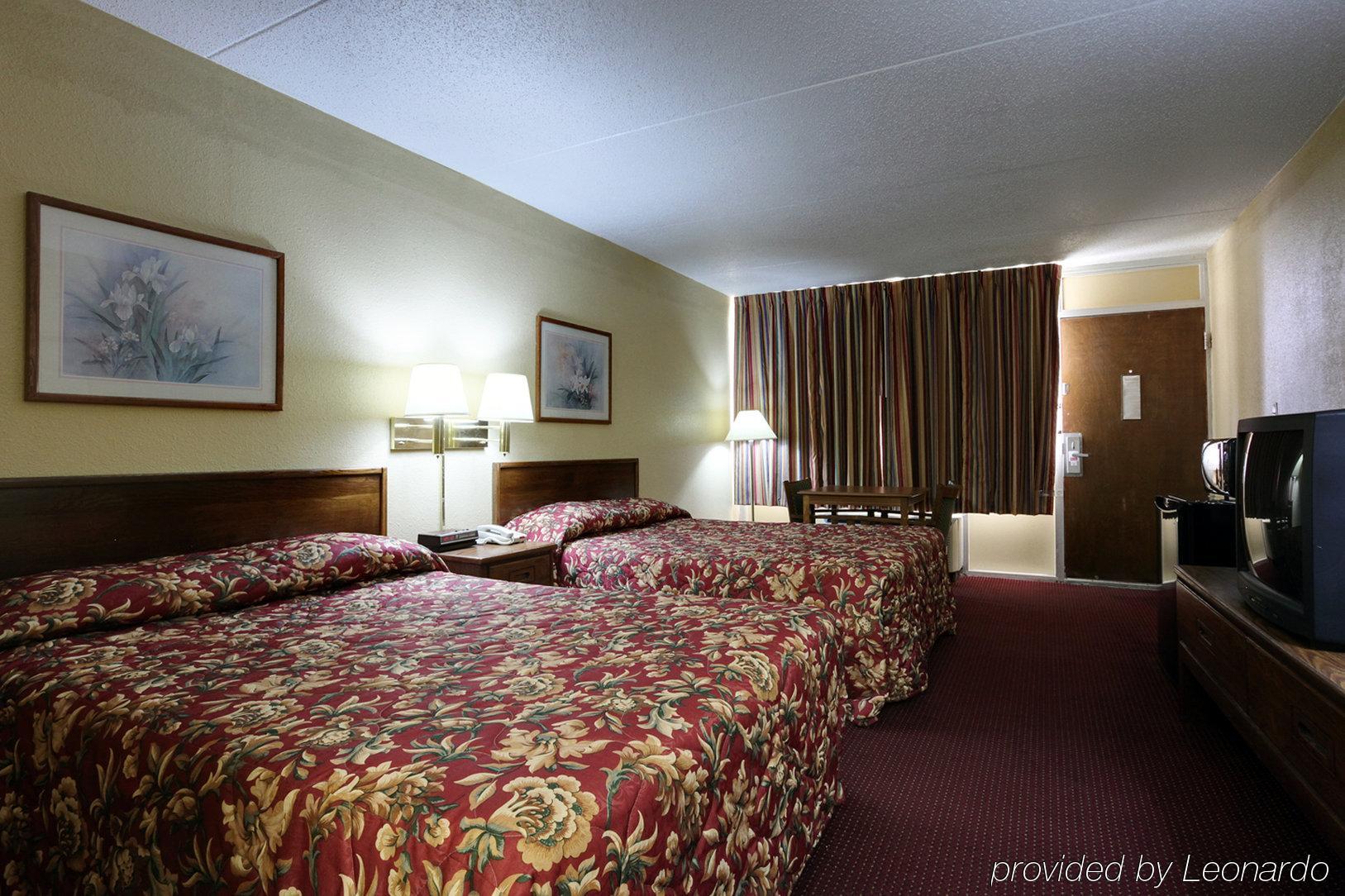 Americas Best Value Inn & Suites Грінвілл Номер фото