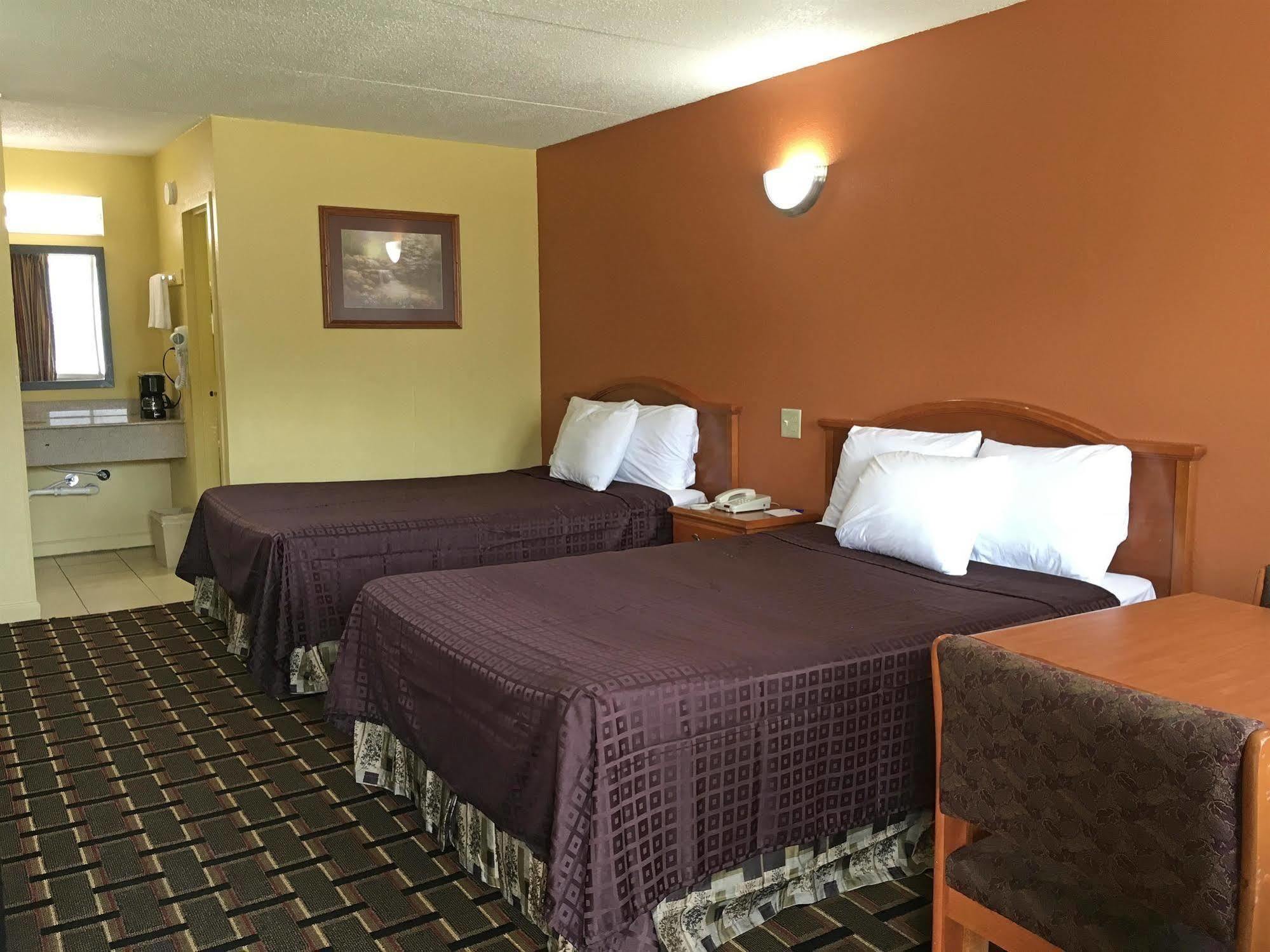 Americas Best Value Inn & Suites Грінвілл Екстер'єр фото